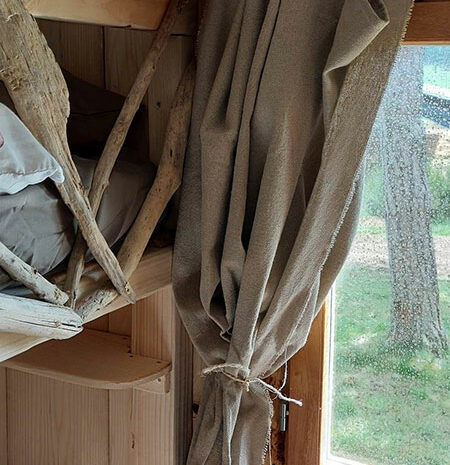 fermedevovady-hebergement-chalet-lemeleze-caroussel-chambre-2litssimple-2